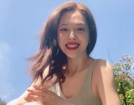 人间再无水蜜桃 崔雪莉抑郁症自杀确认死亡