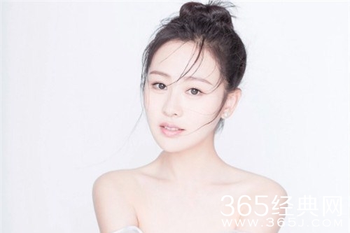 《我不能恋爱的女朋友》齐灵及饰演者介绍