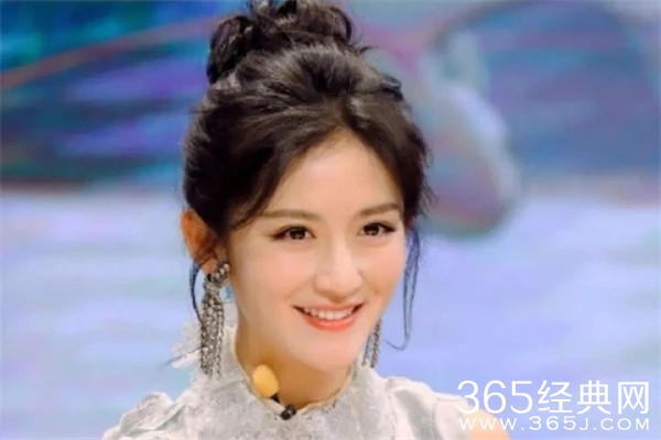谢娜兼任央视主持 网友担心:能担此大任吗?