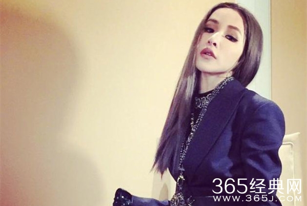 萧亚轩回应将复出：努力准备复出 时间点未确定