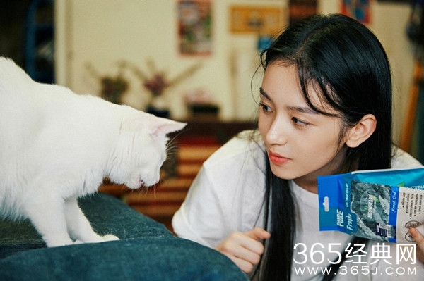 《少年的你》魏莱扮演者周也个人资料介绍