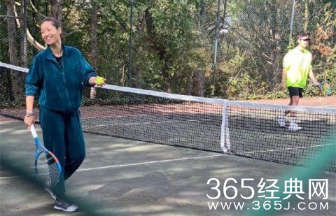 《妻子的浪漫旅行3》李娜综艺首秀和“妻子团”打网球