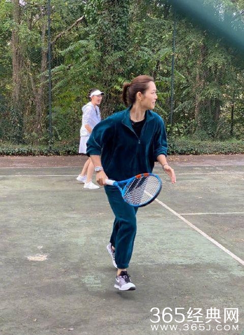 《妻子的浪漫旅行3》李娜综艺首秀和“妻子团”打网球