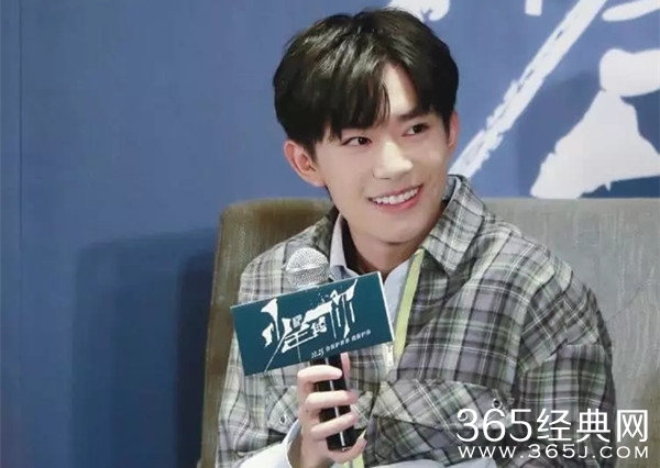 《少年的你》票房破7 王俊凯王源发文表示支持