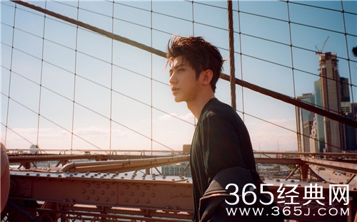 国内首档天文探索节目《从地球出发》蔡徐坤确认加盟