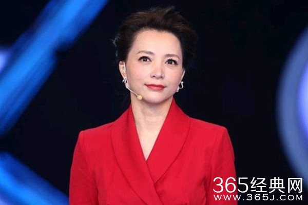 央视主持人大赛董卿的点评 温柔又有力量妙语连珠！