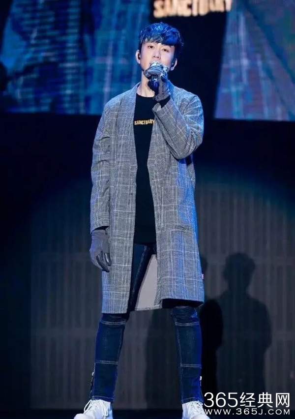 林俊杰演唱会公布得手足口病 口中70多个溃疡