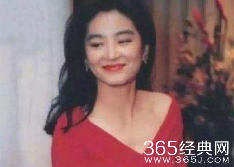 林青霞65岁庆生照曝光 老公恩爱现身力破谣传