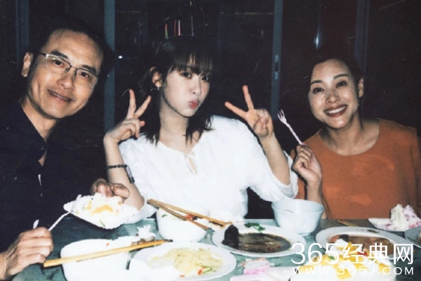 《余生请多指教》杀青照曝光 预计明年登录腾讯视频