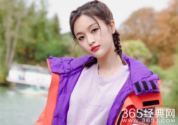 吴宣仪被时尚圈吐槽老天赏土吃 换脸baby瞬间洋气?