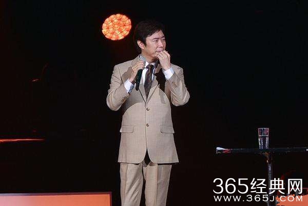 费玉清台北正式封麦 演唱会上笑言让歌迷破费