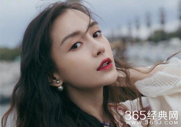 baby粉丝机场被打遭掐脖 原来又是代拍惹的祸