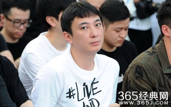 王思聪被限高消费始末 连飞机都不能坐了？