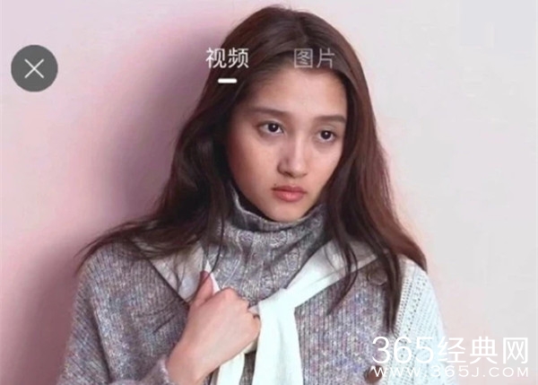 关晓彤俏皮回应黑眼圈 状态被说比鹿晗还老？