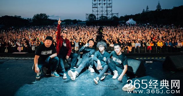 高铁开通音乐节 丢火车乐队因名字不吉利被刷下