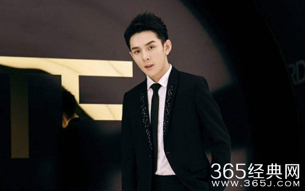 李佳琦工作室发表声明 回应虚假宣传风波