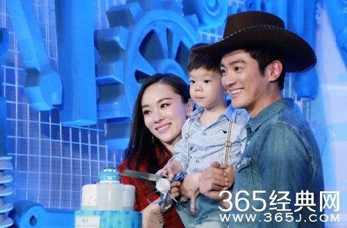 霍思燕晒老公手写信大夸字好看 杜江高甜回应