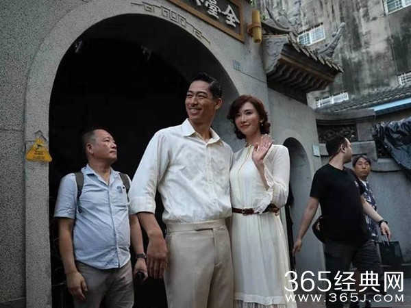 林志玲婚礼彩排行头被吐槽太寒酸 大走朴素风