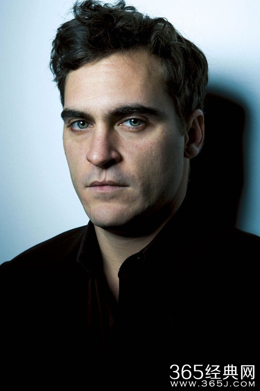 小丑全球票房破十亿 杰昆·菲尼克斯被赞神仙演技