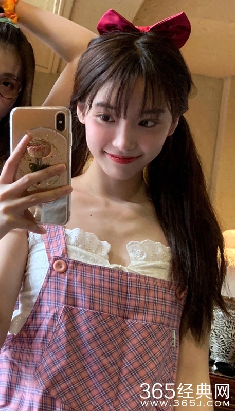 网红阿沁刘阳分手 半藏森林与阿沁竟是互关闺蜜关系？