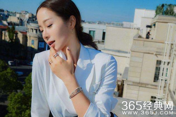 江一燕别墅未获规划审批 网友：还是个违章建筑？