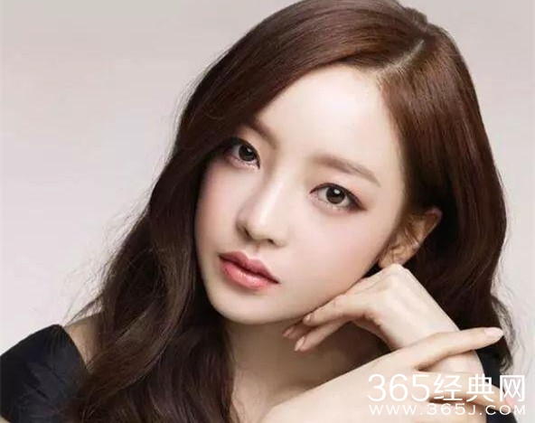 韩国娱乐圈是怎么了？具荷拉家中自杀身亡