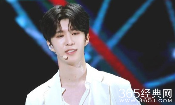 《追我吧》范丞丞扒李晨裤子 并未受与范冰冰分手影响