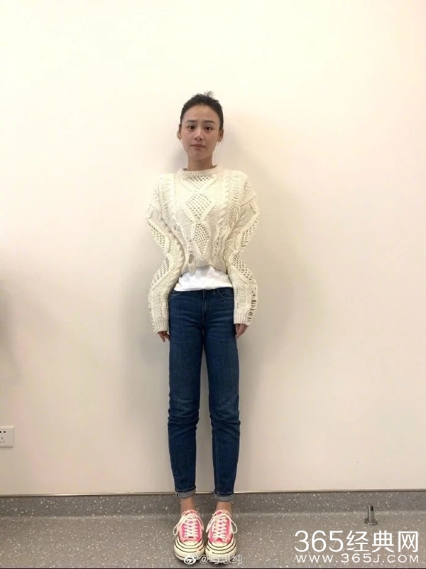 马思纯回应肚子赘肉争议 要瘦成图3超夸张细腰