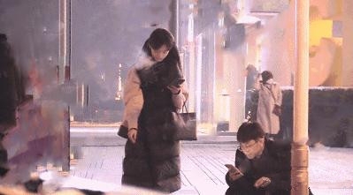 《小欢喜》英子李庚希抽烟被拍 吞云吐雾英子滤镜破碎