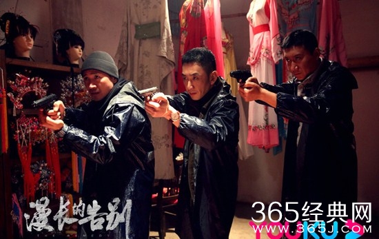 《漫长的告别》“少年为爱追凶”引热议 黑影再现案情扑朔迷离