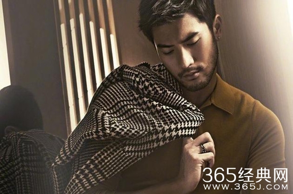 吴宣仪微博头像变黑表哀思 与高以翔共同参与节目录制