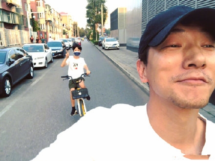 张亮宣布与寇静离婚：2017年就已经离婚