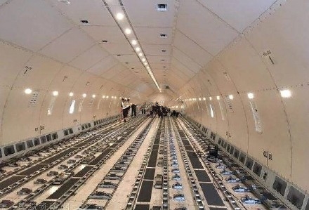 说好的专机呢？高以翔遗体搭乘货仓抵达台湾