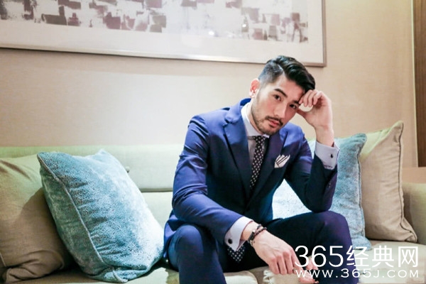 高以翔水晶棺运回台北 高以翔将长眠于金宝山