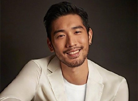 高以翔公司宣布粉丝吊唁时间 谢绝拍摄和花束礼物