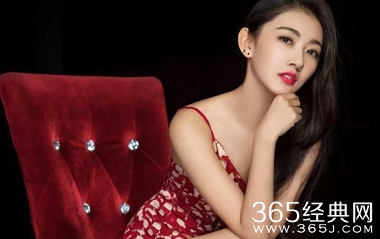 《剑王朝》祝源是谁饰演的？