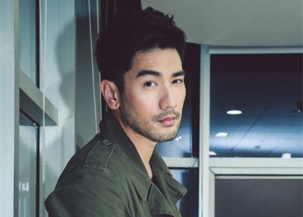 夏河就高以翔事件发文 被扒竟是浙江卫视节目编剧