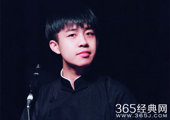 德云社张九龄疑似恋情曝光 与女子亲密互动当街拥吻