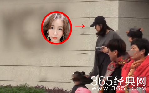 陈赫将迎二胎？张子萱逛街肚凸孕相明显