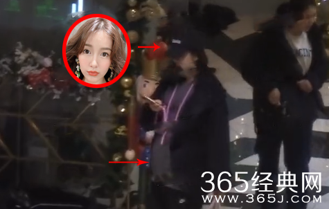 陈赫将迎二胎？张子萱逛街肚凸孕相明显