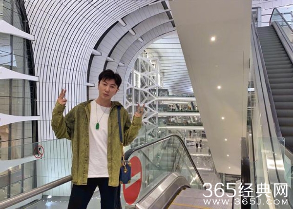 夏河被批吃高以翔人血馒头 之前曾有过多数争议性言论