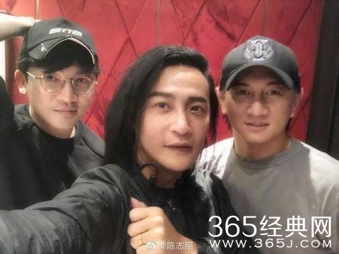 小虎队3人最近频繁聚会 传明年合体开巡演？