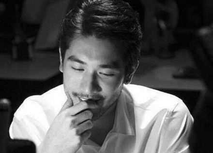 高以翔母亲发声不要传播视频 追悼会将于15日举行