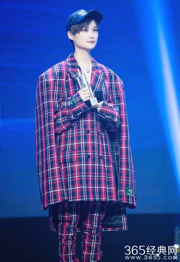 歌手2020首发阵容官宣 李宇春朴树萧亚轩加盟？