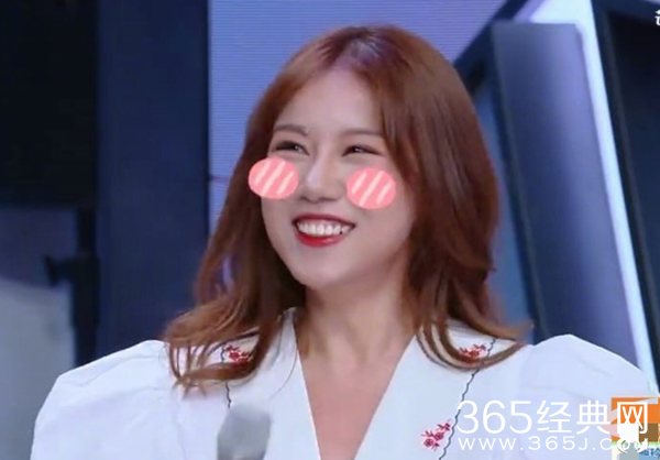 网红谁徐老师上快本 脱离滤镜后你认出来了吗？