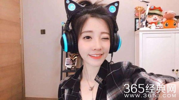 “斗鱼一姐”冯提莫回归直播 正式签约B站