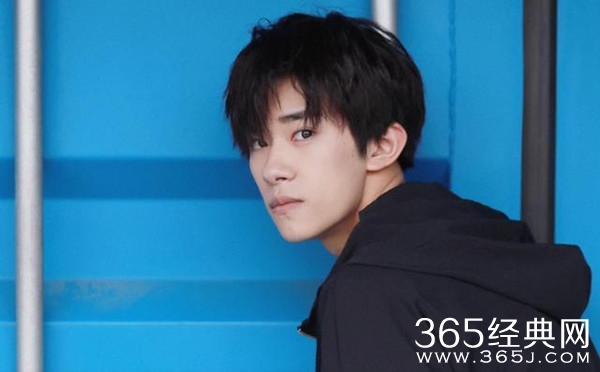 继单曲封面后 易烊千玺演唱会宣传片疑抄袭韩国男团