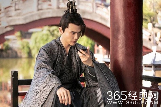 《庆余年》二皇子要杀范闲的原因是什么