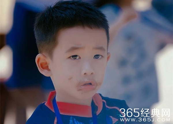 小甜椒回来啦！Jasper劝饺子吃饭变身话痨小暖男