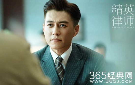 《精英律师》靳东饰演的罗槟最终和谁在一起了？